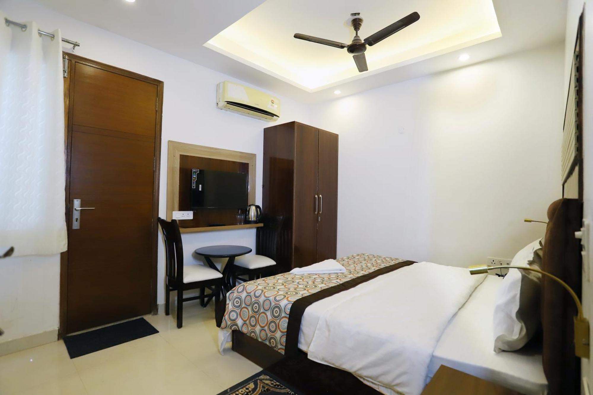 Vrindavan Guest House Nueva Delhi Exterior foto