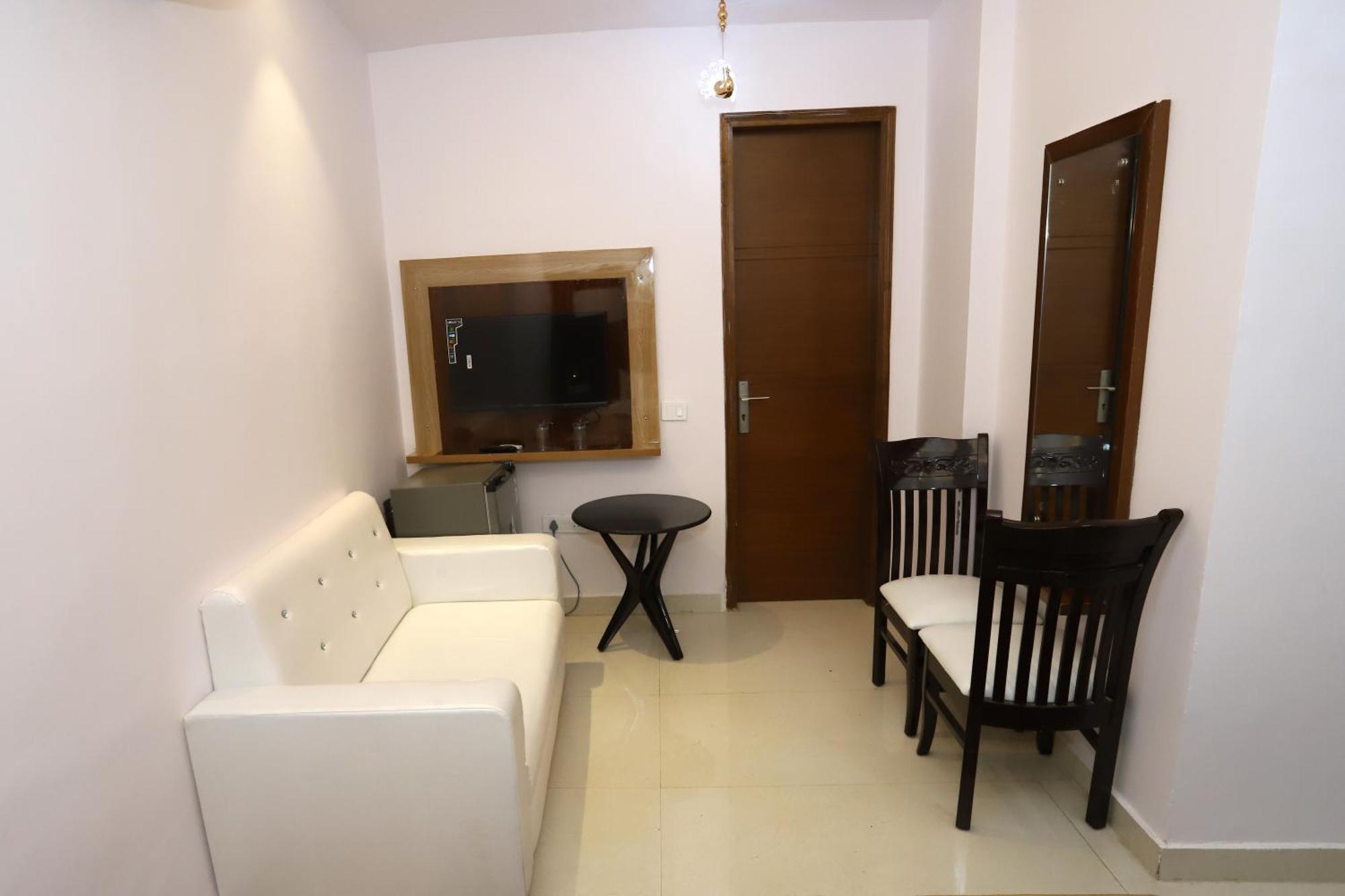 Vrindavan Guest House Nueva Delhi Exterior foto